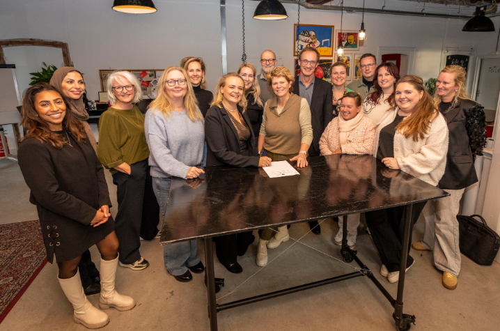 SKRS ondertekent nieuw VVE-convenant 2026–2029