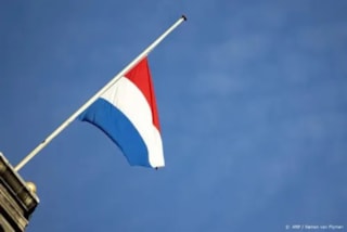 ook-limburg-hijst-vlag-israel-provincievlag-gaat-elders-halfstok